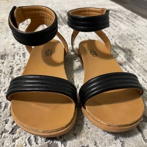 Ugh Sandals Girls Size 1